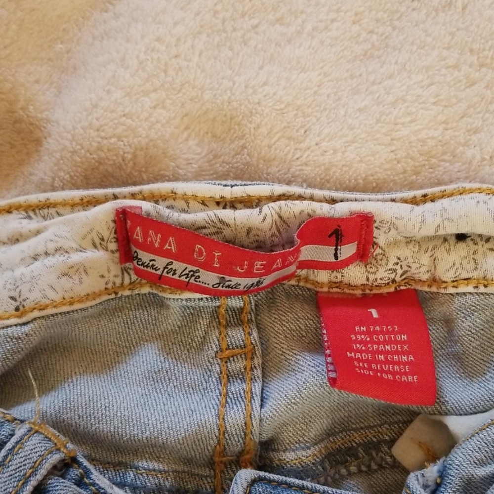 Jeans - Picture 3 of 4